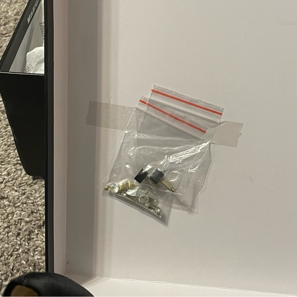 Women’s Badgley Mischka Cher Satin Brooch Embellished Stiletto Pumps Size 6 - Picture 10 of 14